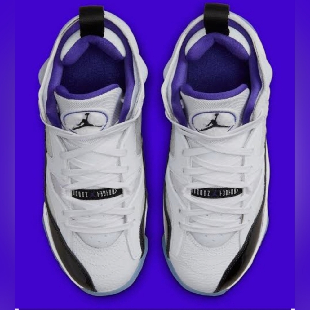 Rare Jordan Two Treys Sz 3.5